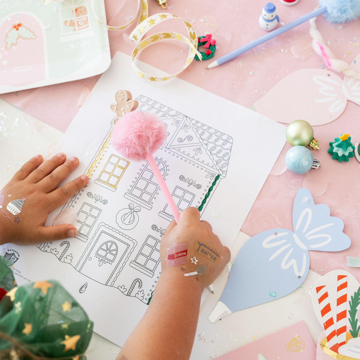 Gingerbread Man Doodler Pen - Choose from 2 Color Options