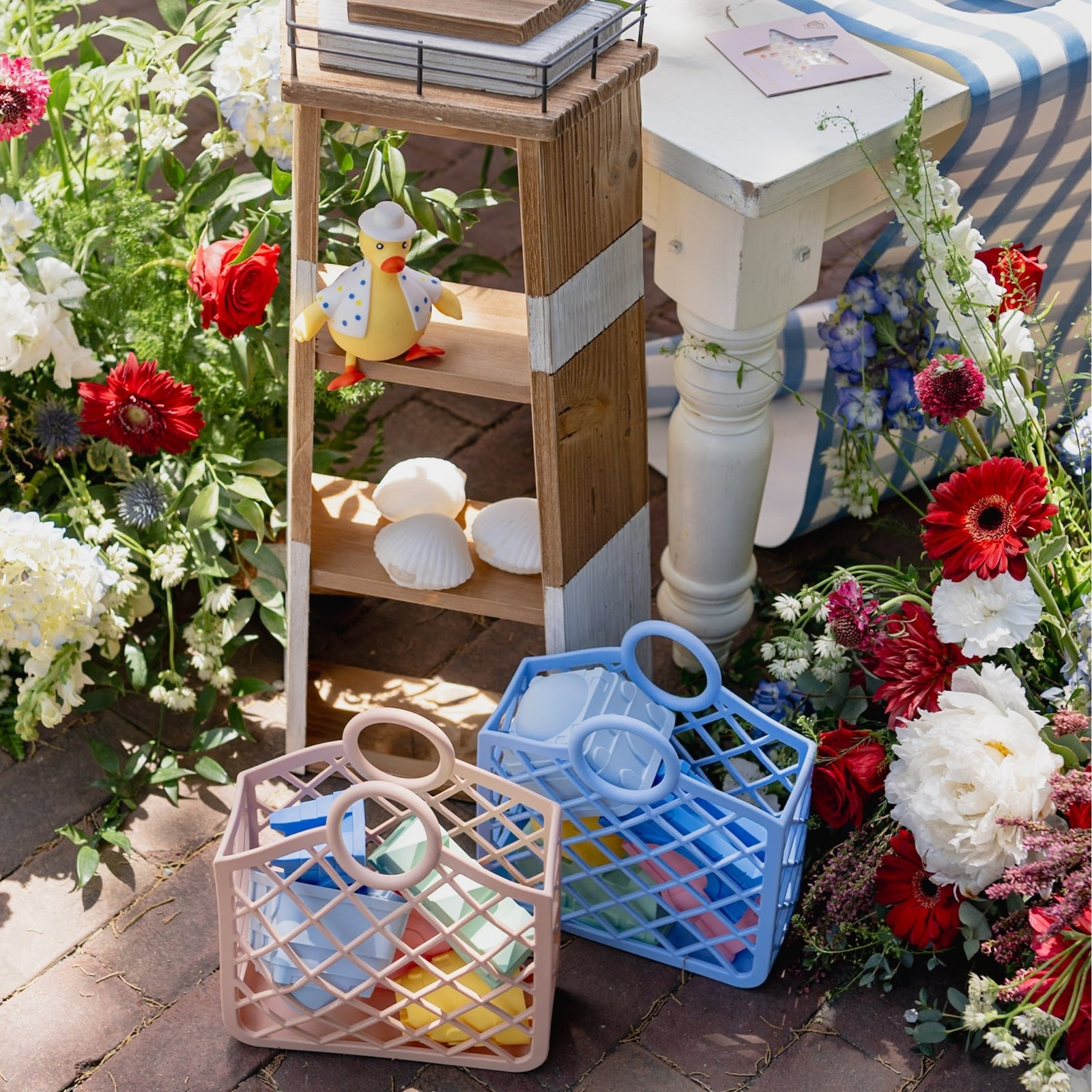 Seaside Pink Silicone Basket, Daydream Soceity