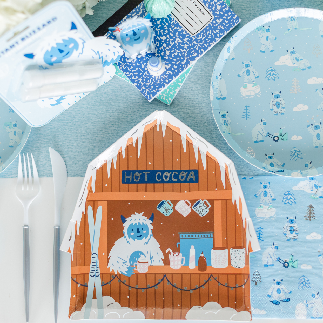 Yeti Hot Cocoa Large Plates, Daydream Society